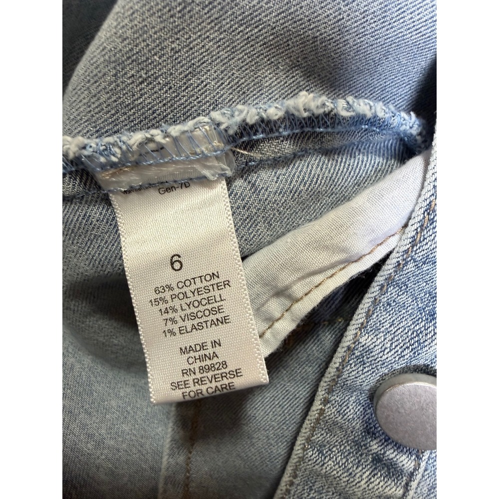 LOGO Lori Goldstein Denim Jacket Light Wash Raw Hem Longline Trucker Blue 6 - Picture 4 of 10